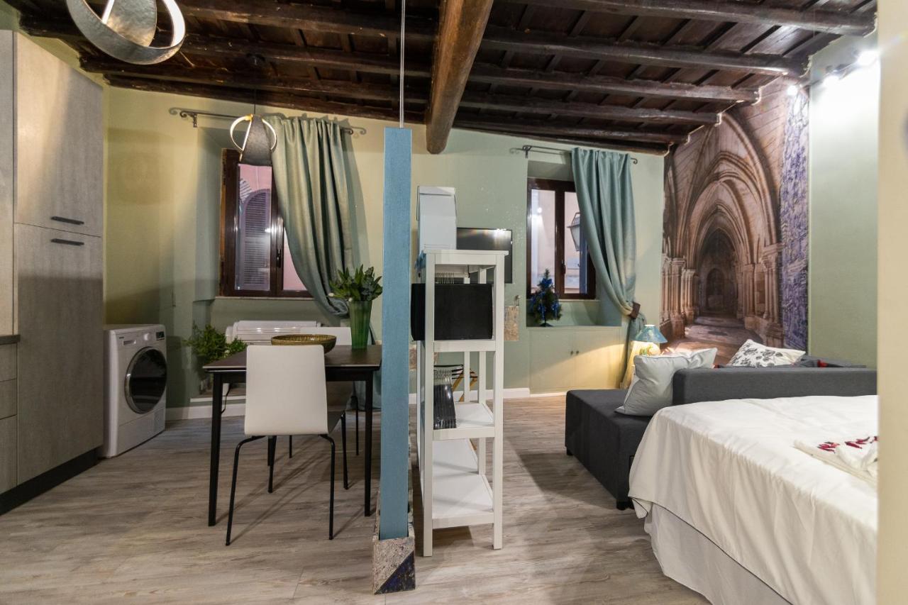 Romeathome Deluxe Suite Campo Dei Fiori Exterior photo